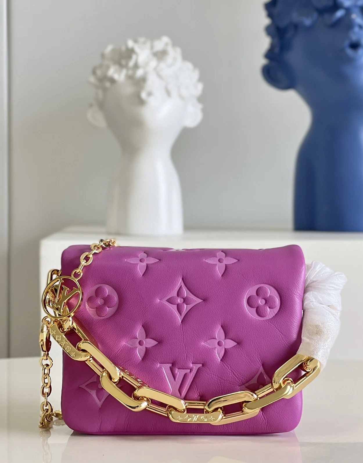 루이비통 쿠상 체인백 M81127