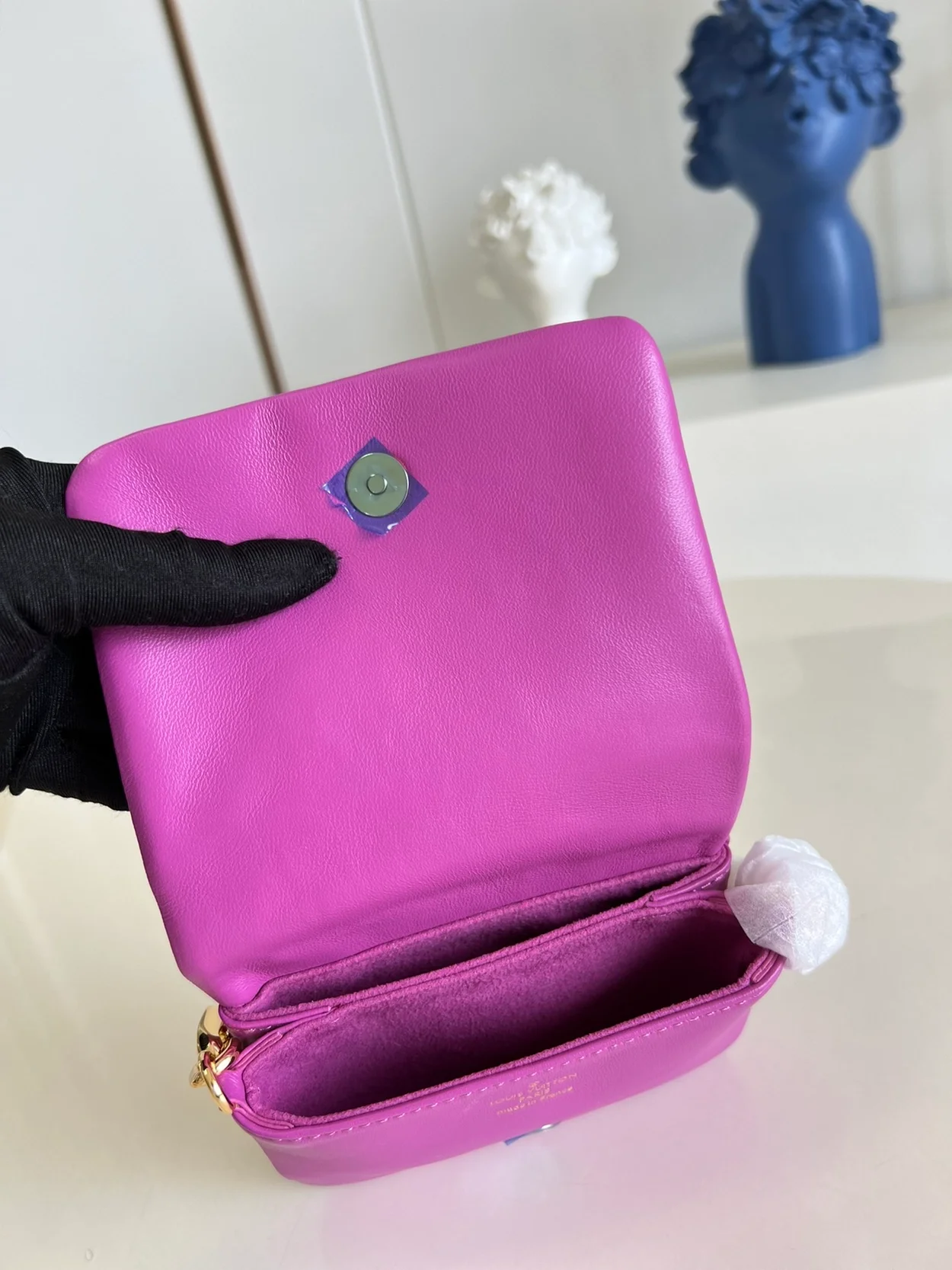 루이비통 쿠상 체인백 M81127