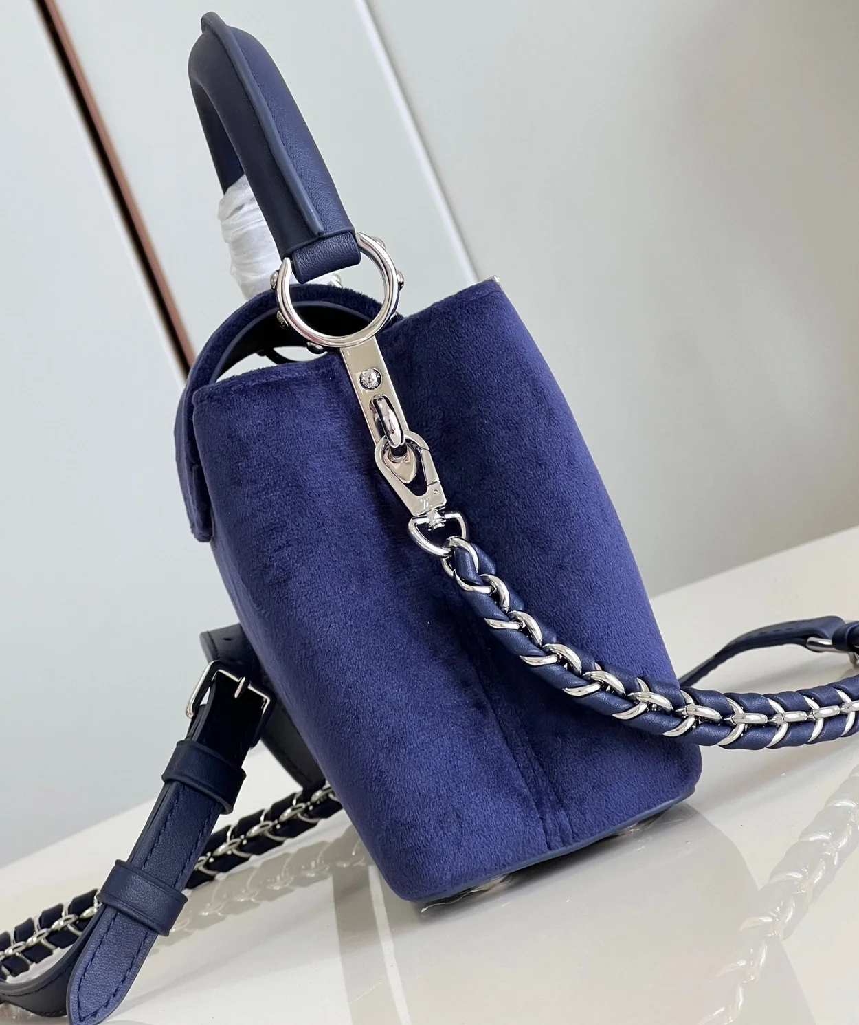 루이비통 카퓌신 미니 M23246