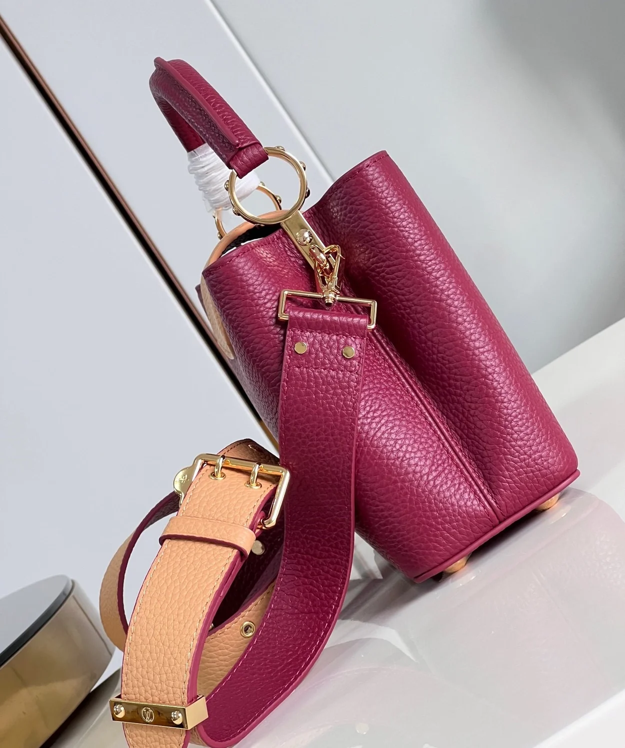 루이비통 카퓌신 BB M22677