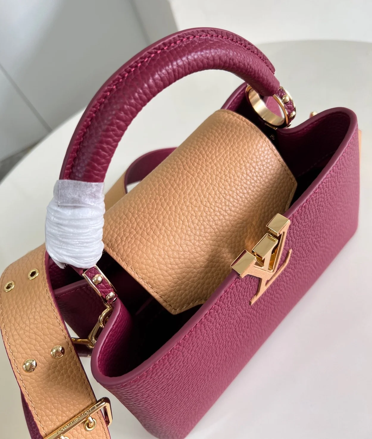 루이비통 카퓌신 BB M22677