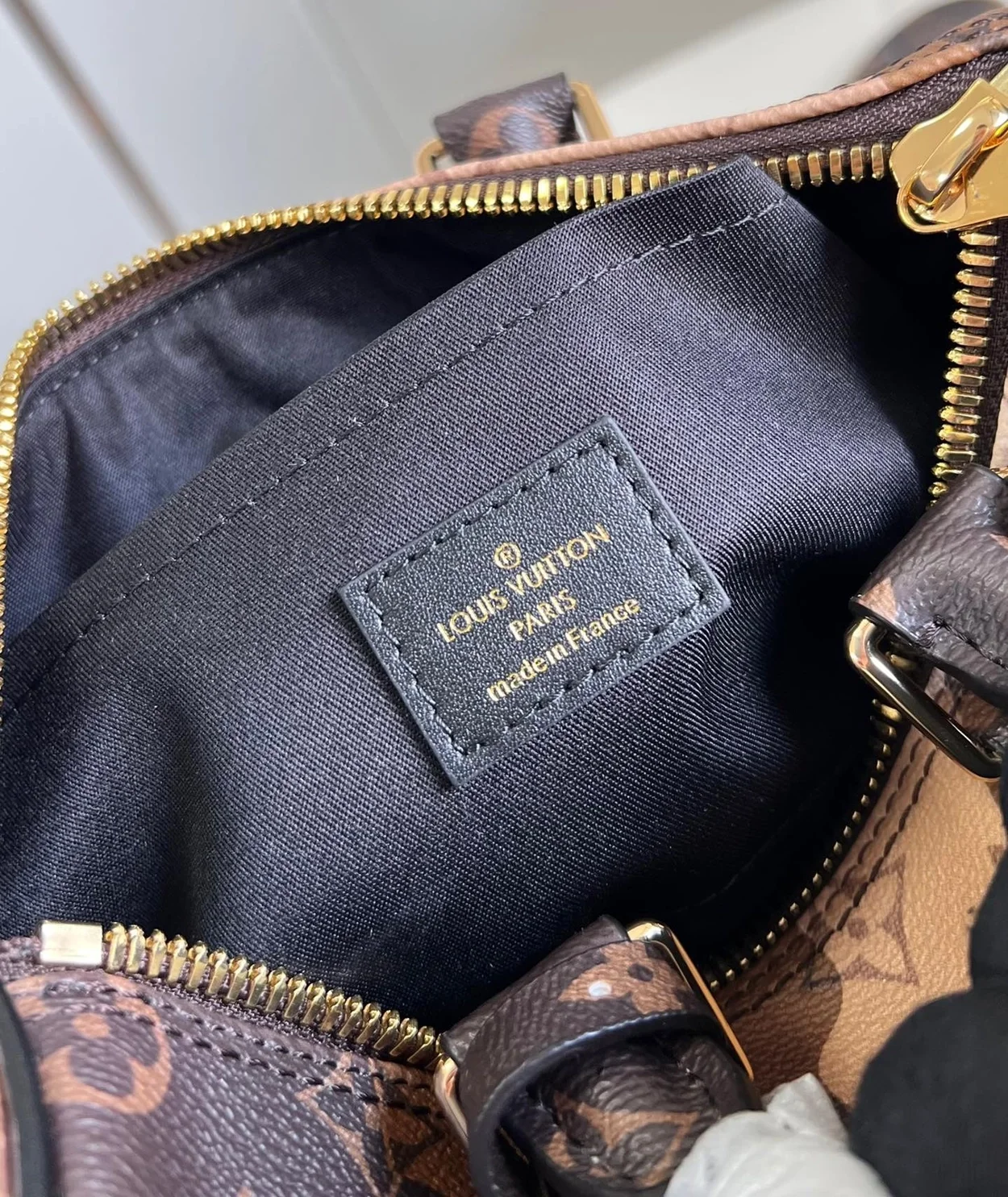 루이비통 키폴 반둘리에 25 M46678