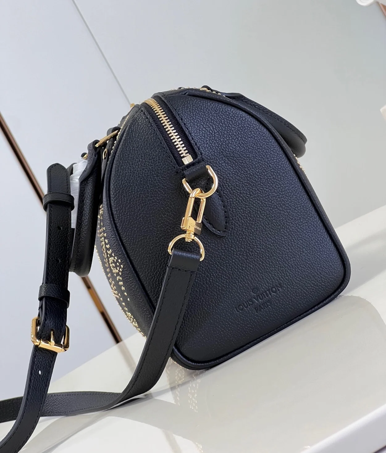 루이비통 스피디 반둘리에 25 M46736