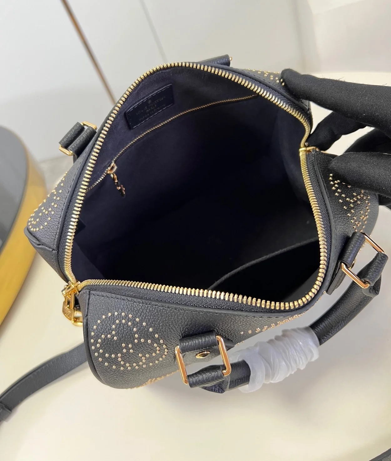 루이비통 스피디 반둘리에 25 M46736