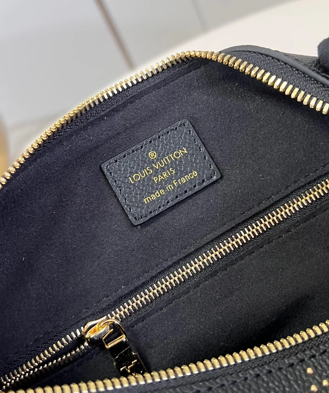 루이비통 스피디 반둘리에 25 M46736