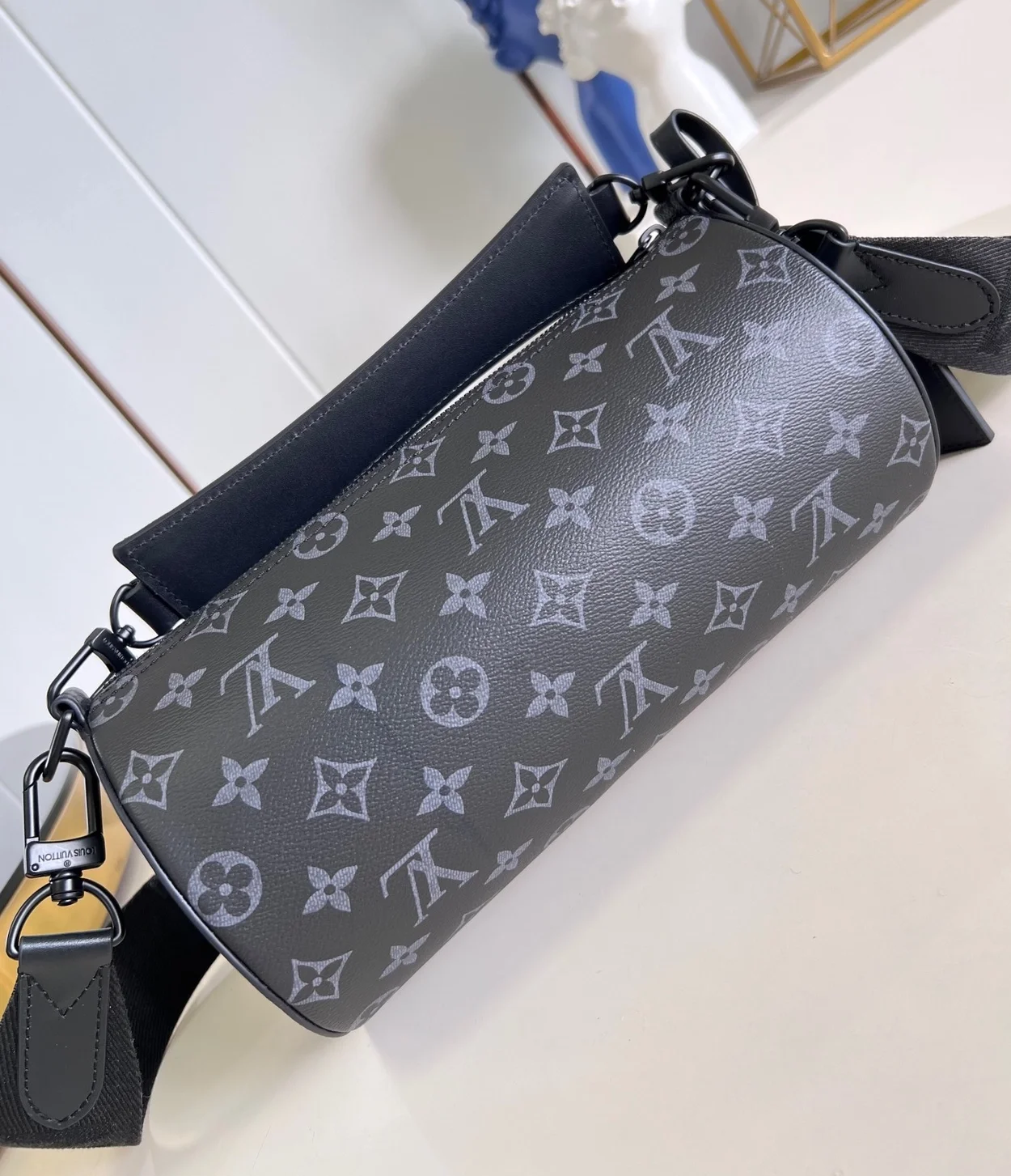 루이비통 소프트 폴로숑 PM M46796