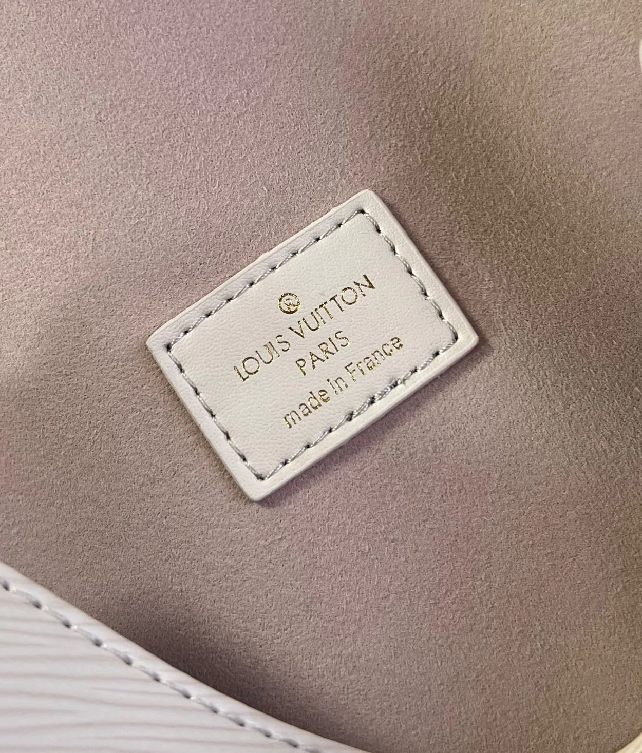 루이비통 소뮈르 BB M23746