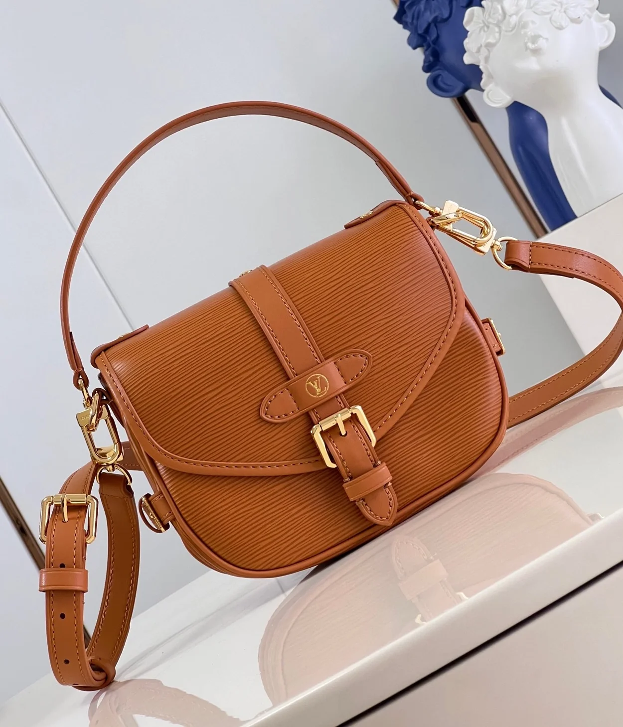 루이비통 소뮈르 BB M23470