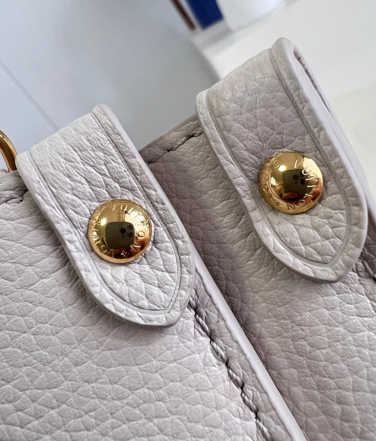 루이비통 락 & 고 락미 핸드백 M23637