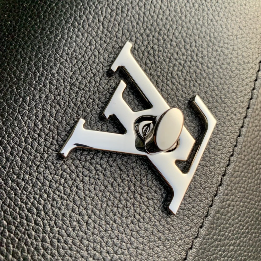 루이비통 락미 에버 미니 백 블랙 M20997