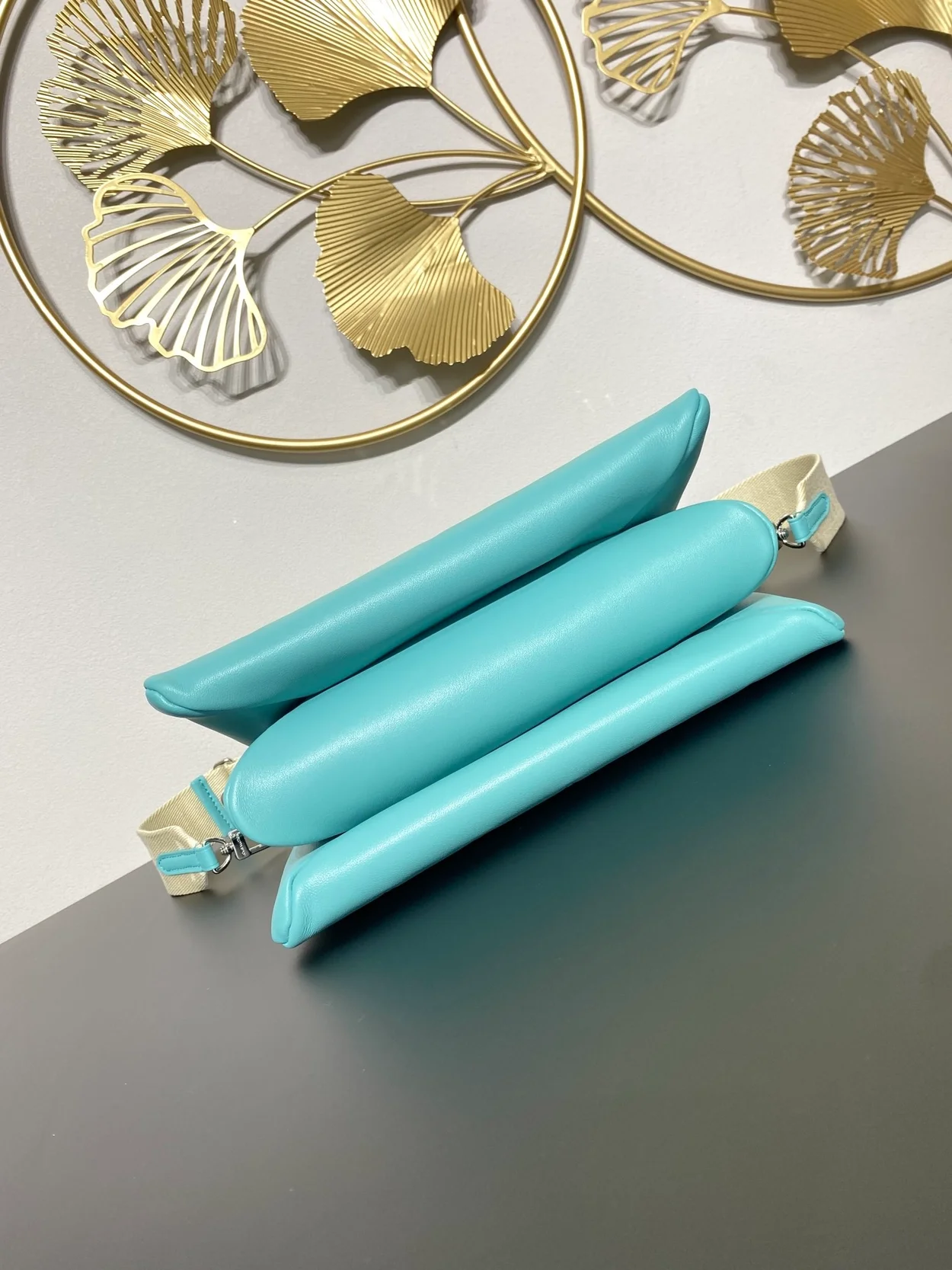 루이비통 쿠상 PM M22394