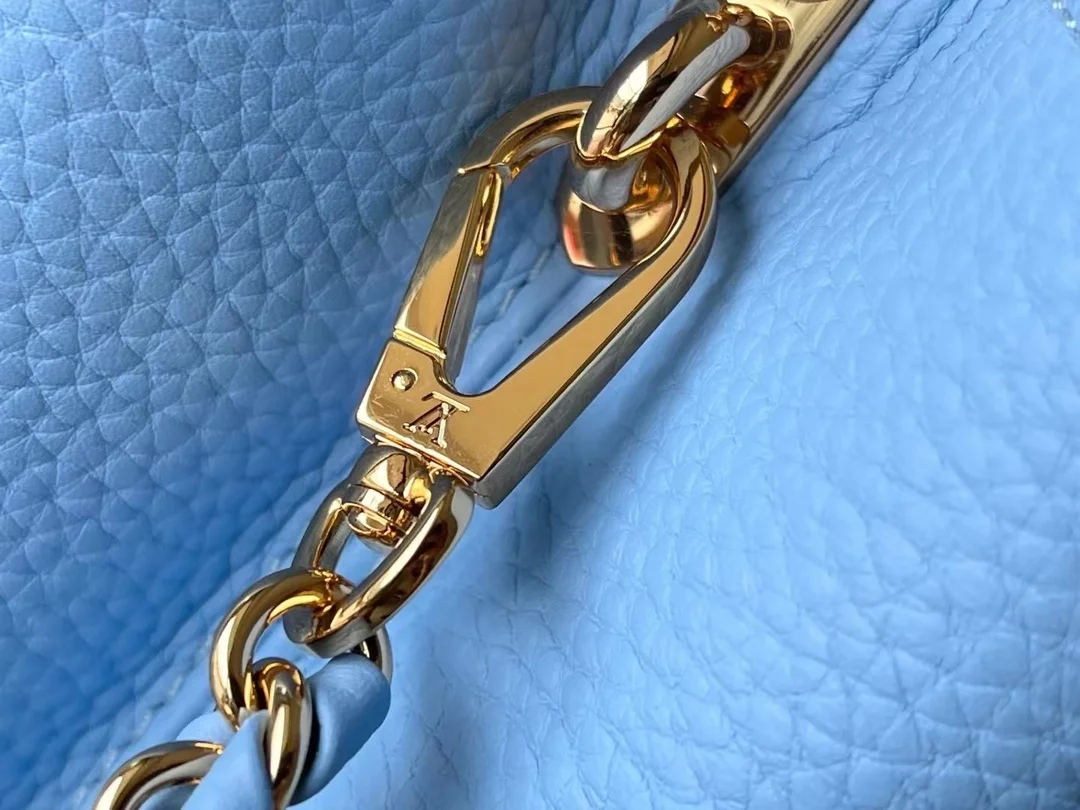 루이비통 카퓌신 BB 백 M21887