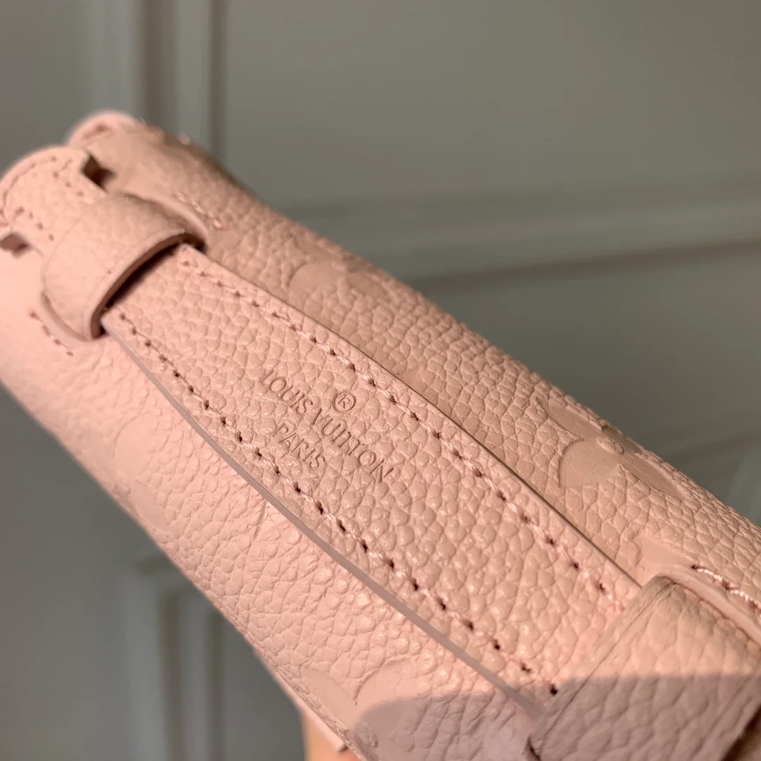 루이비통 마이크로 메티스 백 M81389