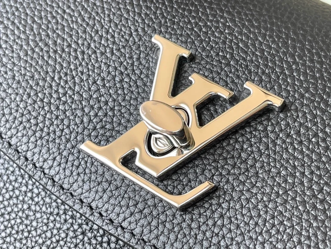 루이비통 락미 에버 미니백 M20997