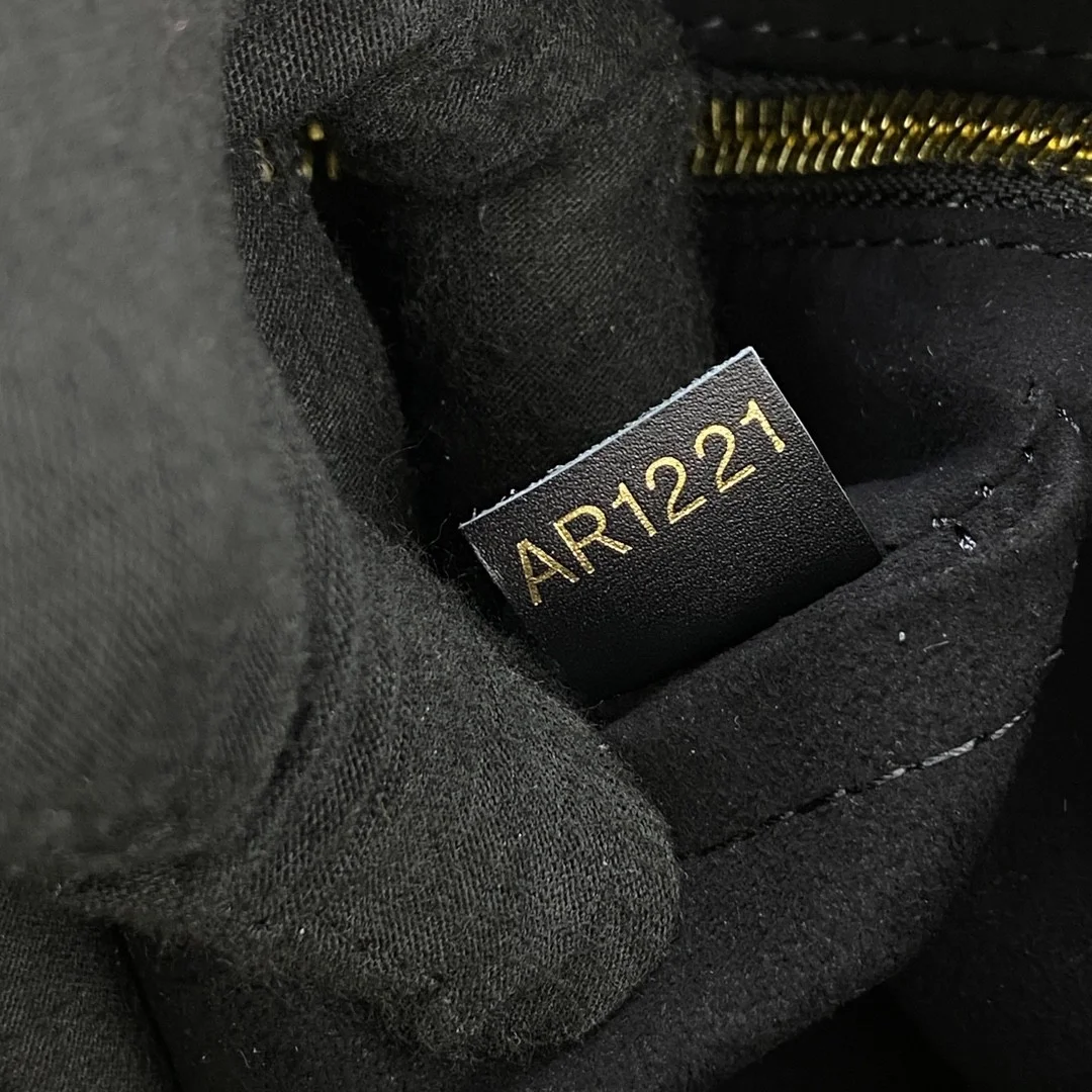 루이비통 캐리올 서플 백 PM