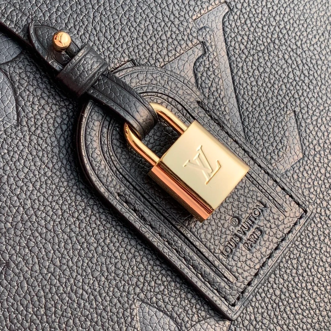 루이비통 쁘띠뜨 팔레 백 M58916