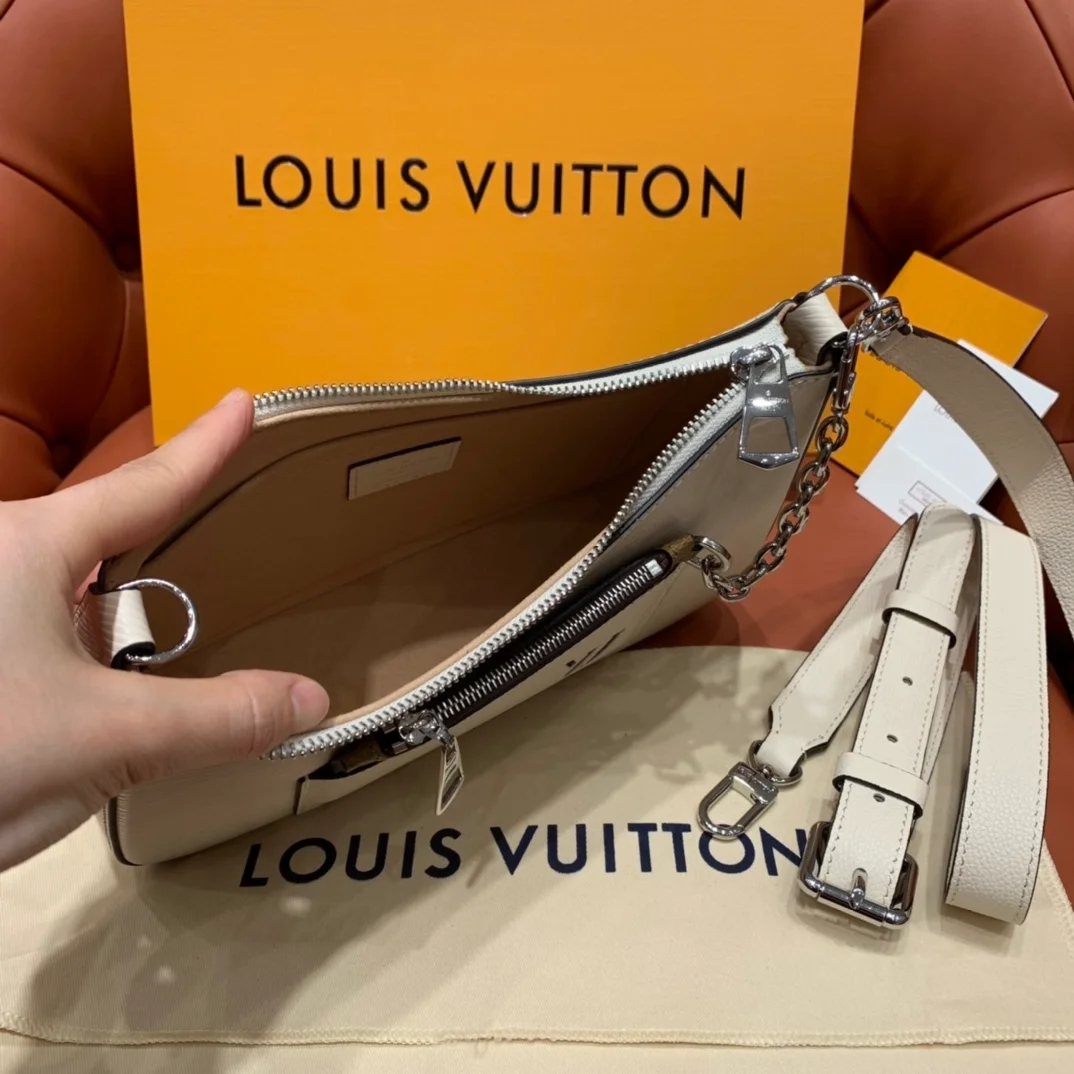 루이비통 마렐 에피 쿼츠 M80688