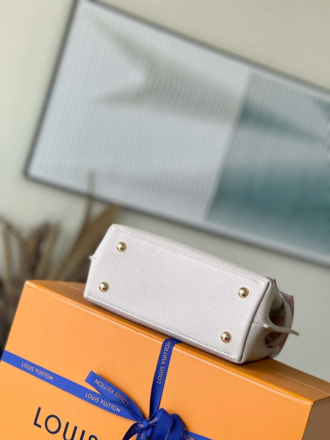 루이비통 락미 에버 미니 그레이지 백 M21052