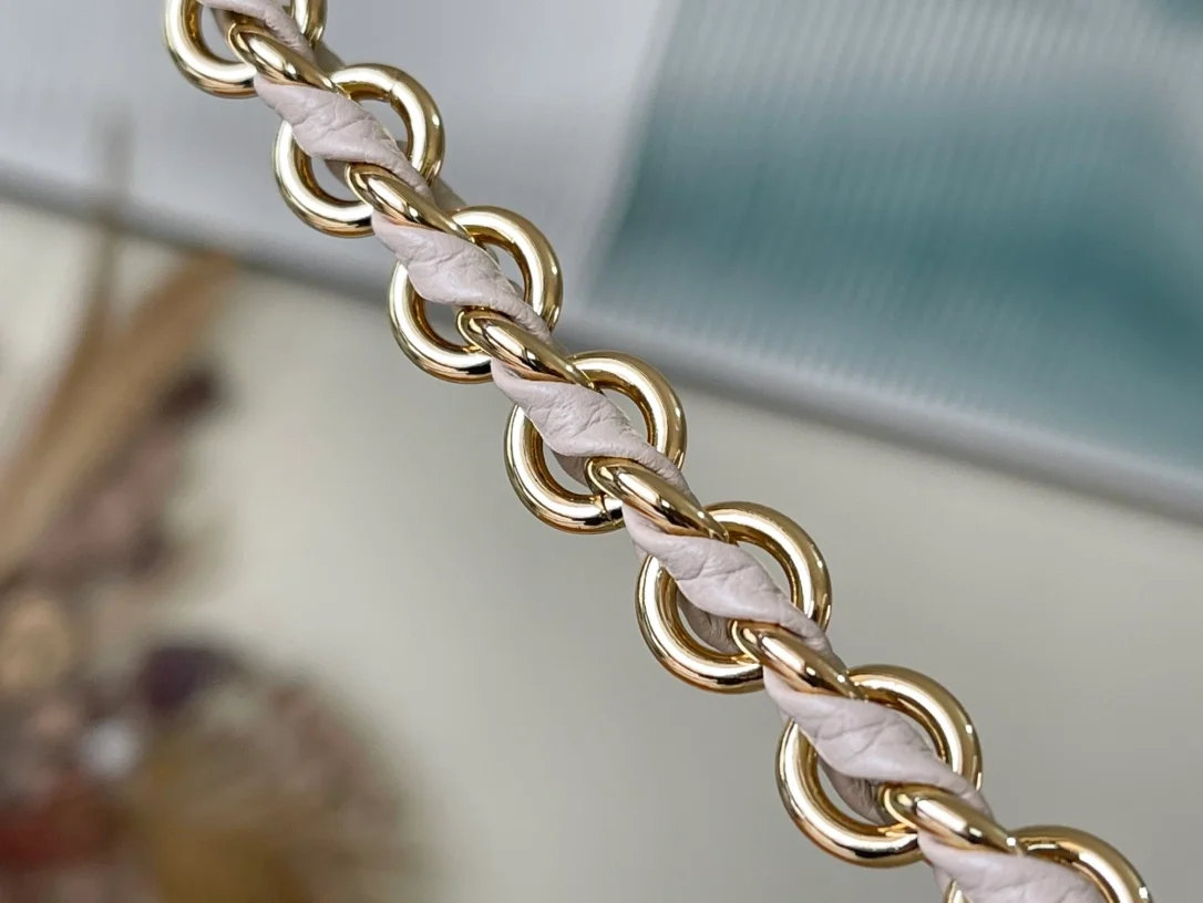 루이비통 락미 에버 미니 그레이지 백 M21052