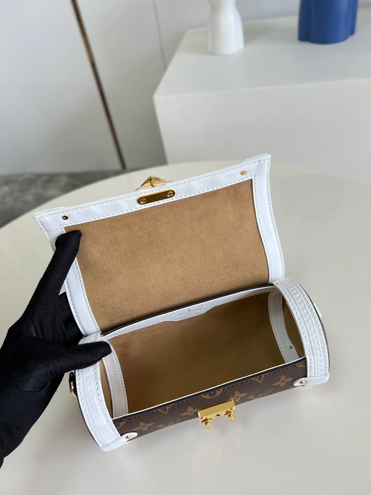 루이비통 파필론 트렁크 백 M81485