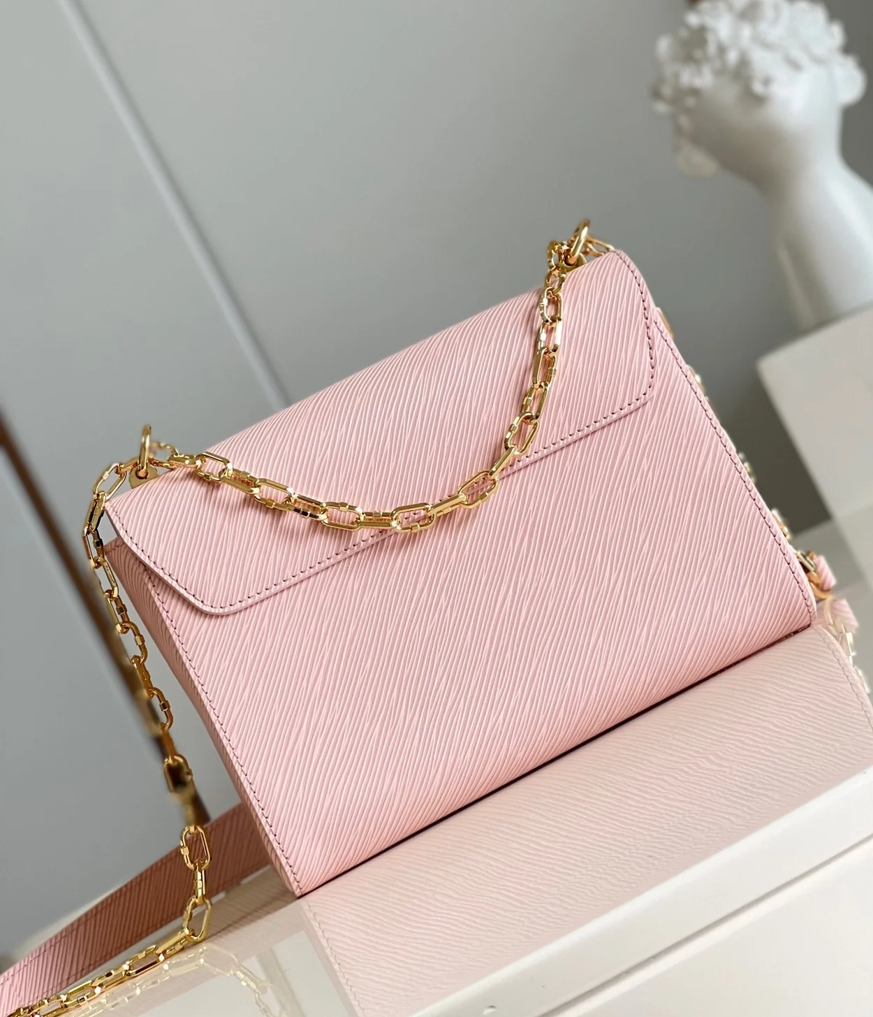 루이비통 트위스트 에피 MM M21605