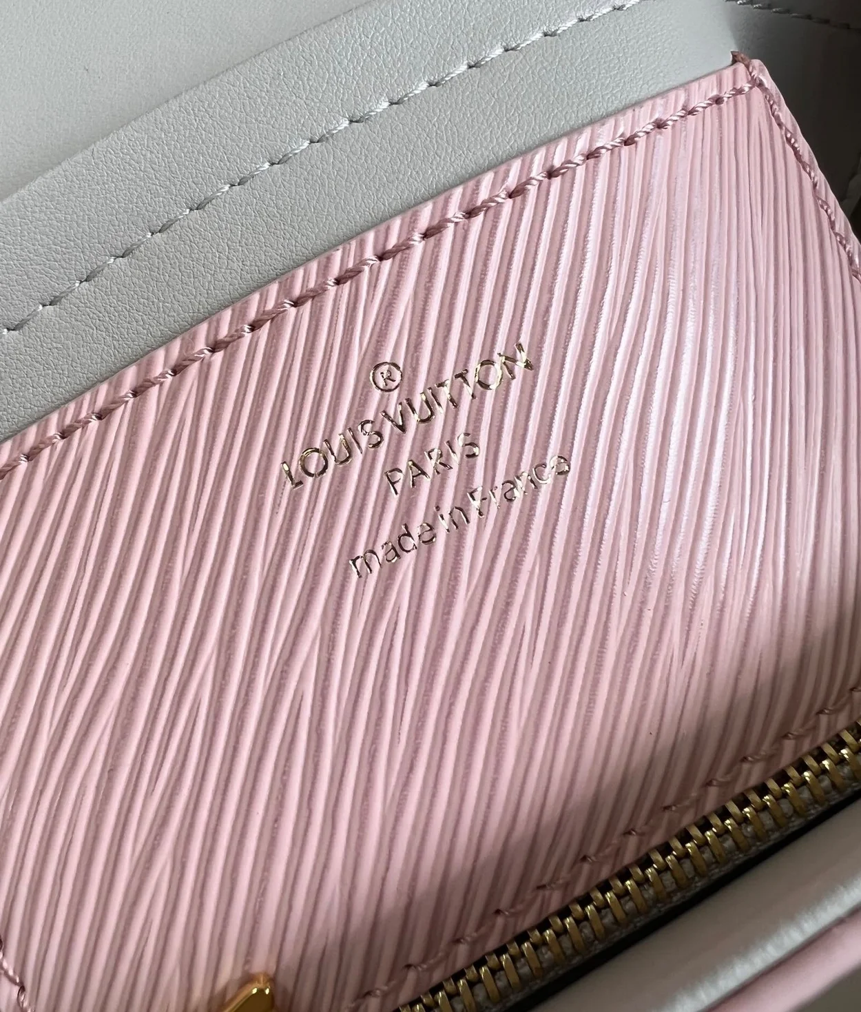 루이비통 트위스트 에피 MM M21605