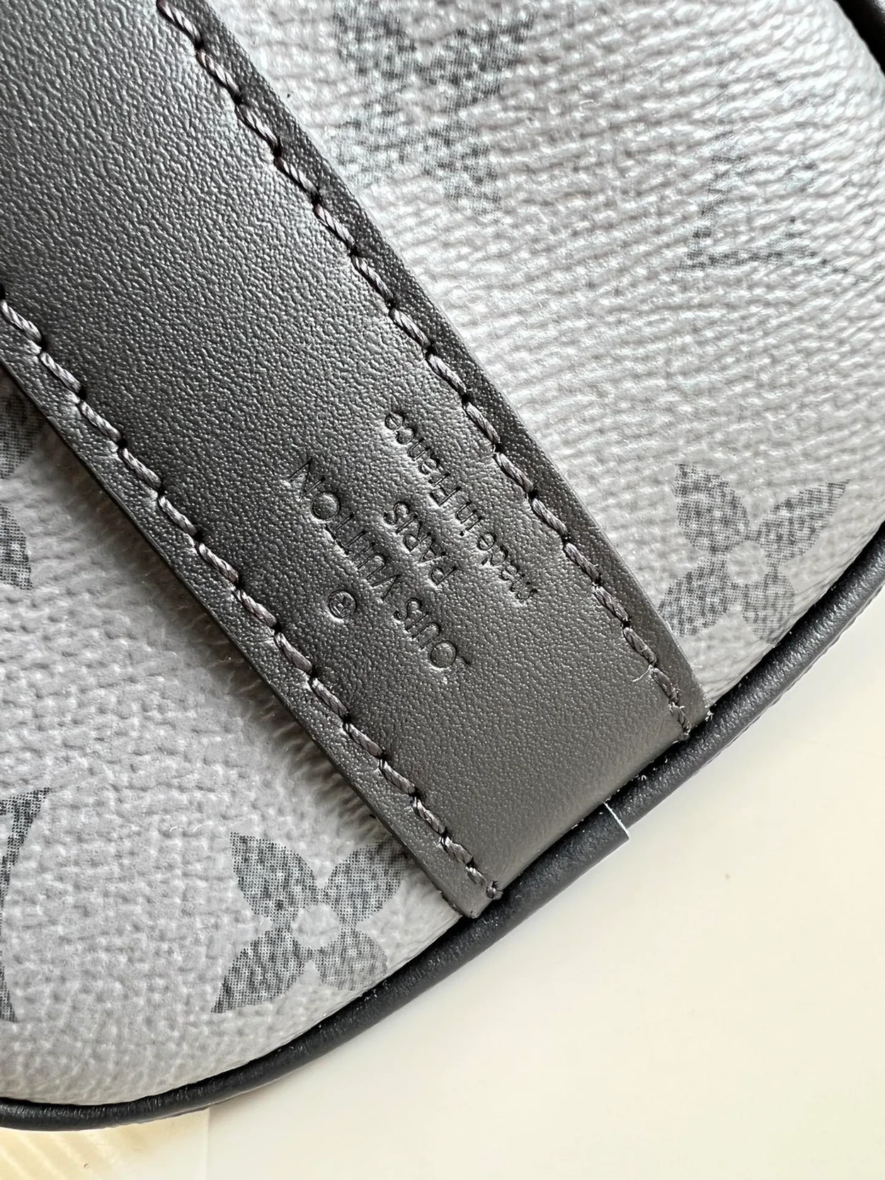 루이비통 키폴 반둘리에 25 M46271