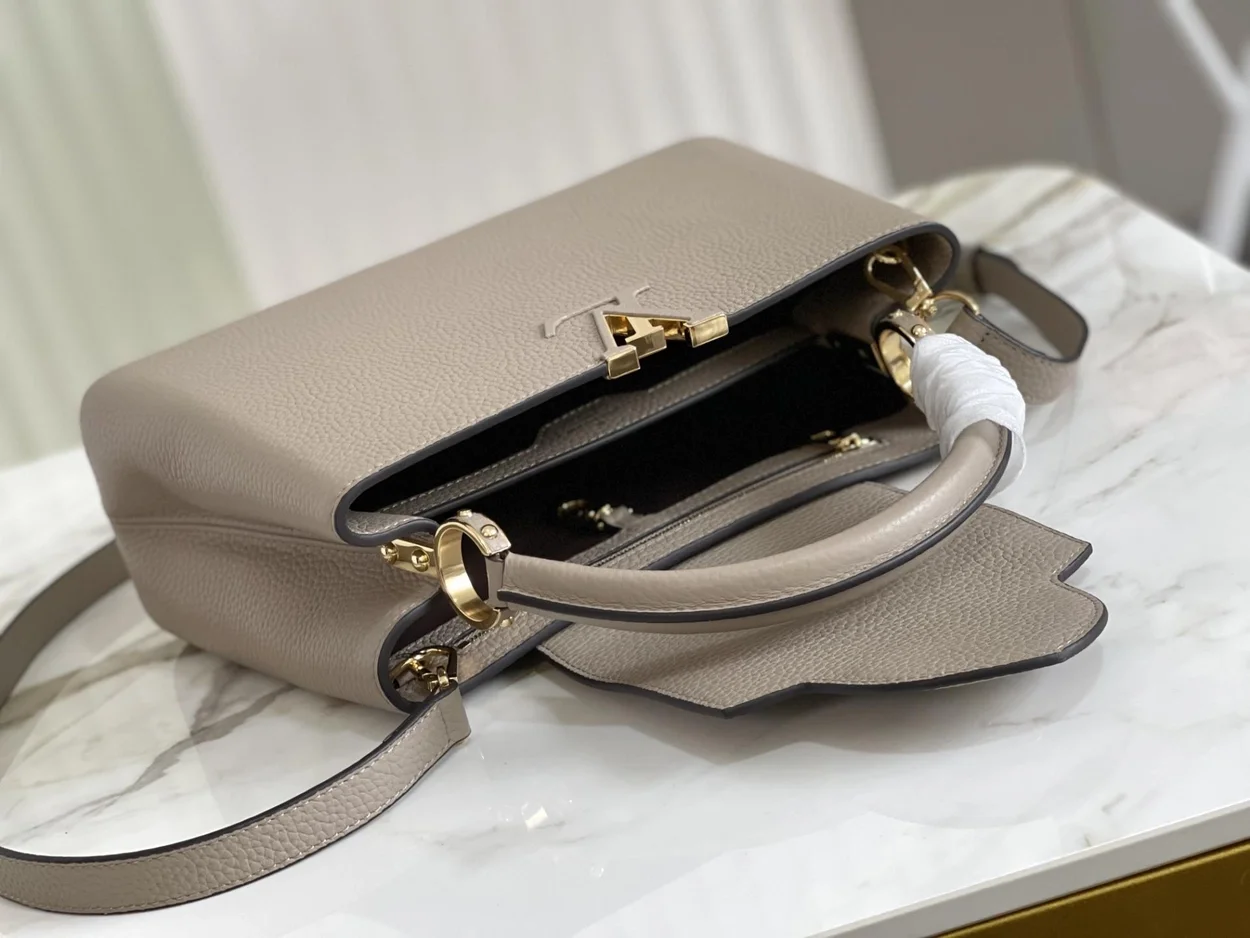 루이비통 카퓌신 MM M42253