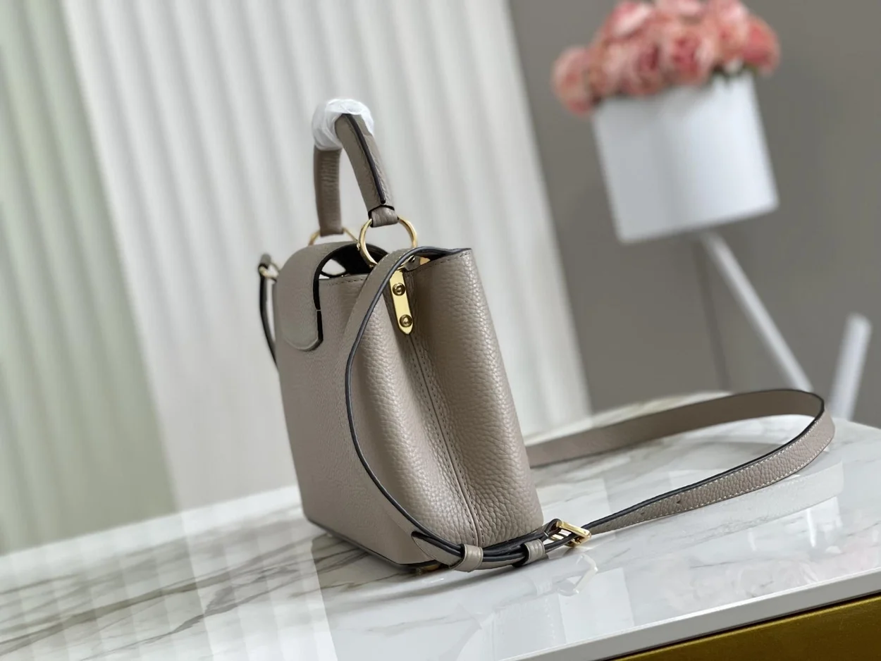 루이비통 카퓌신 BB M94634