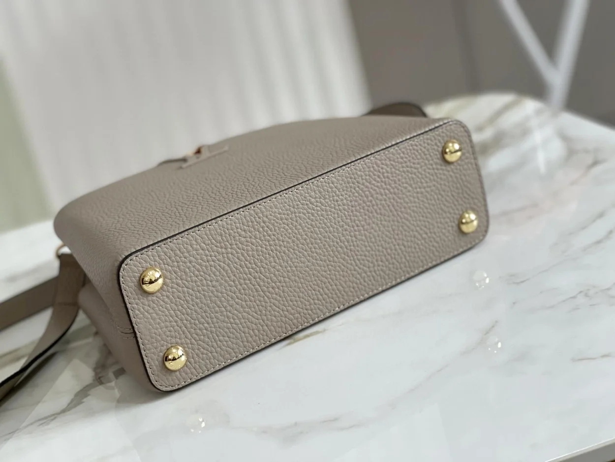 루이비통 카퓌신 BB M94634