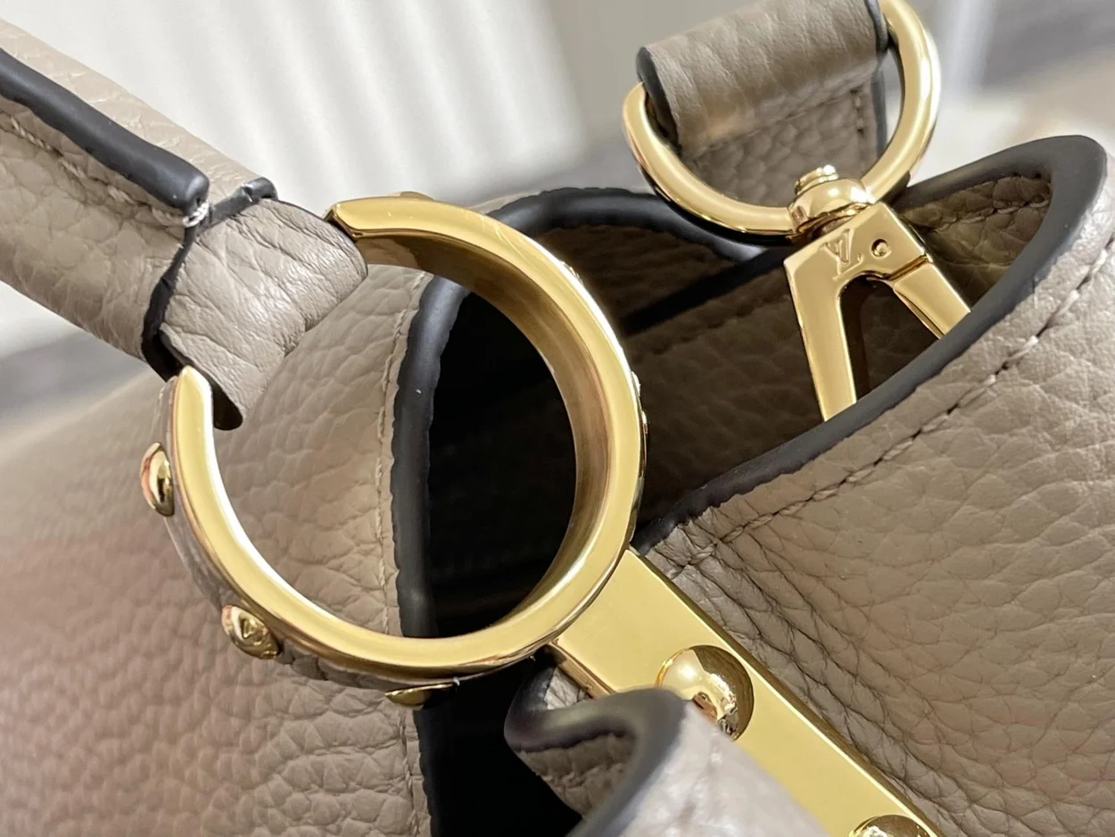 루이비통 카퓌신 BB M94634