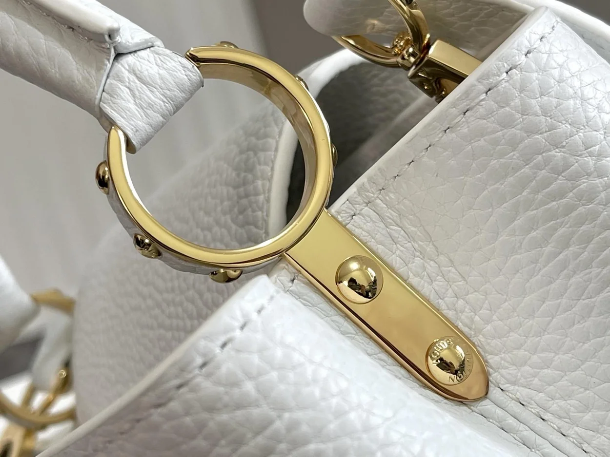 루이비통 카퓌신 BB M55832