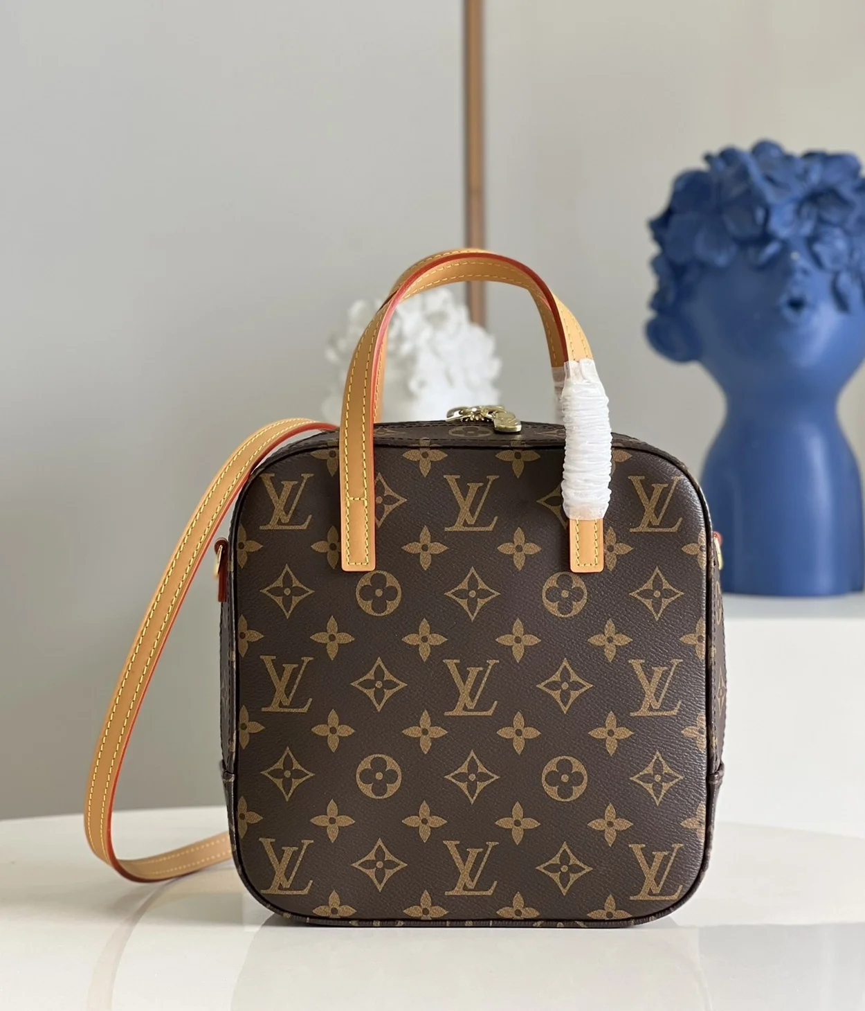 루이비통 스폰티니 캔버스 핸드백 M47500