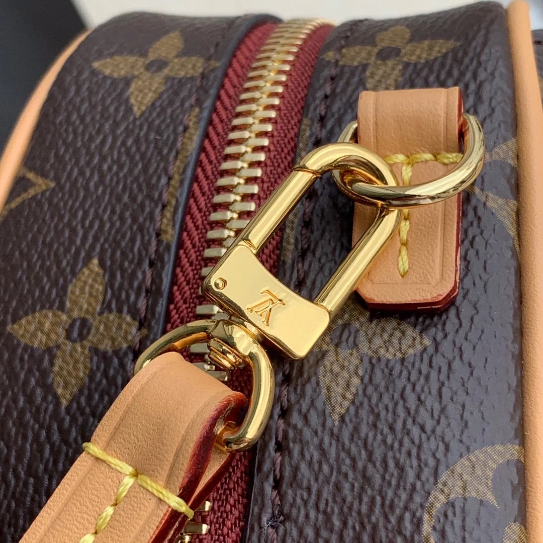 루이비통 도빌 미니 숄더백 M45528