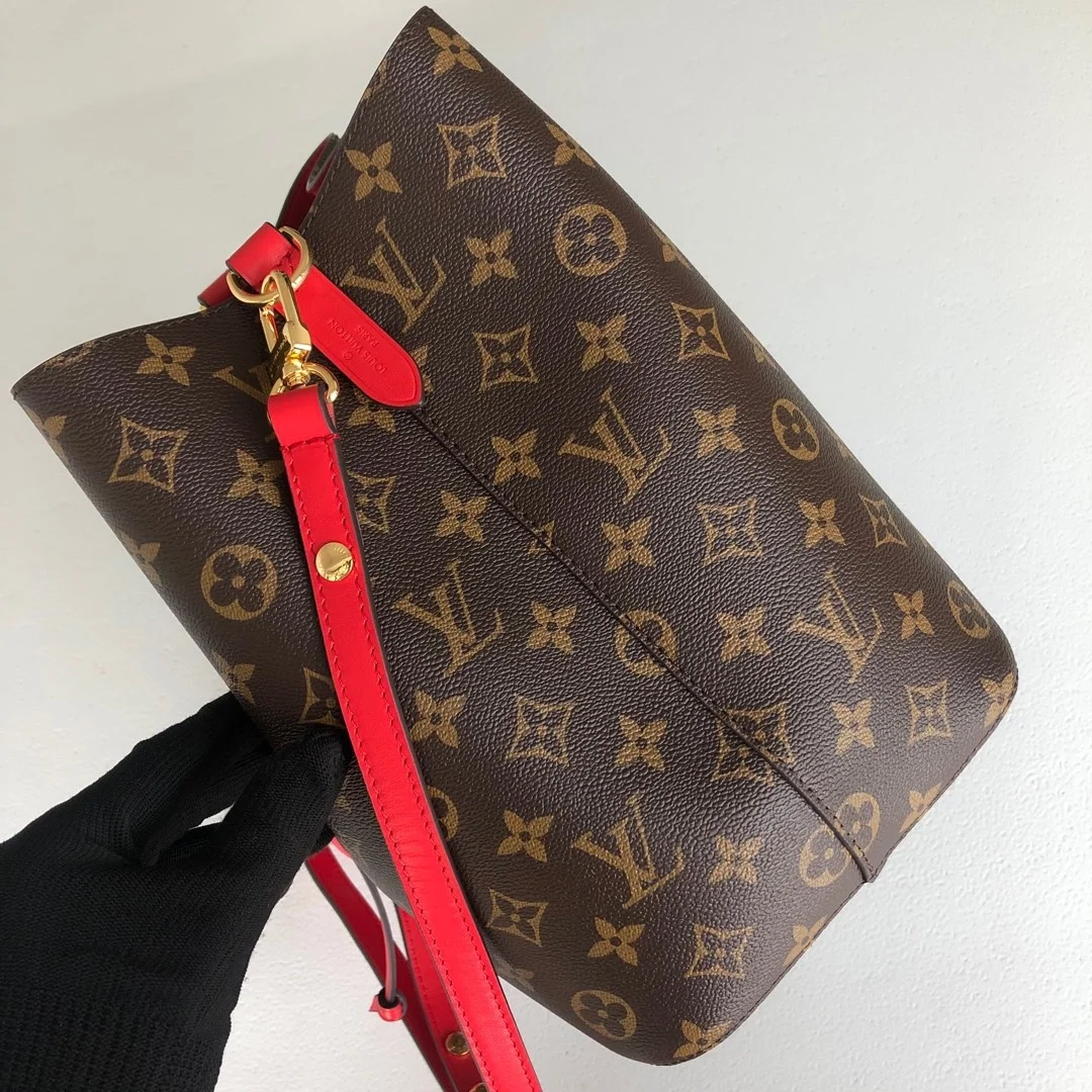 루이비통 네오 노에 M44021