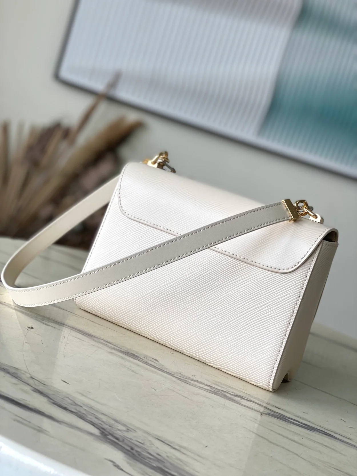 루이비통 트위스트 MM M22773