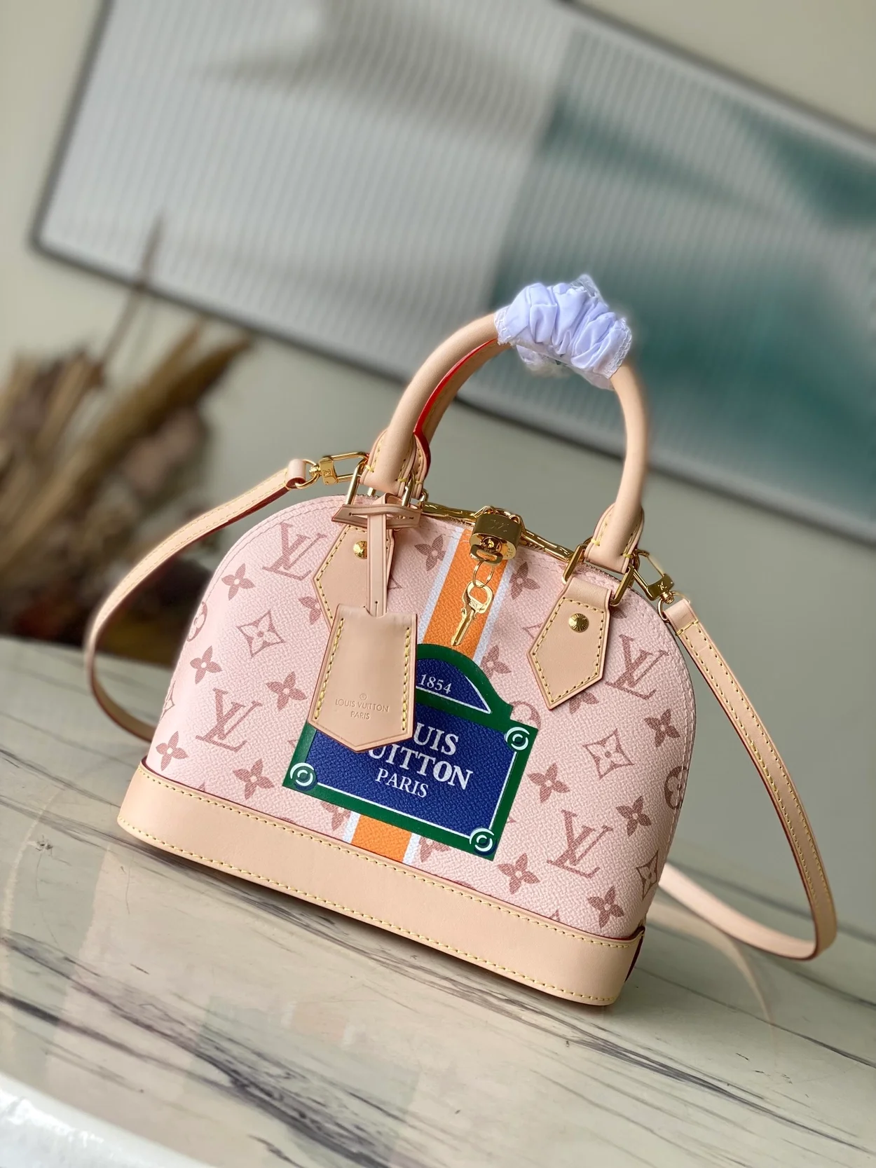 루이비통 하이드 앤드 시크 에피 핸드백 M23502