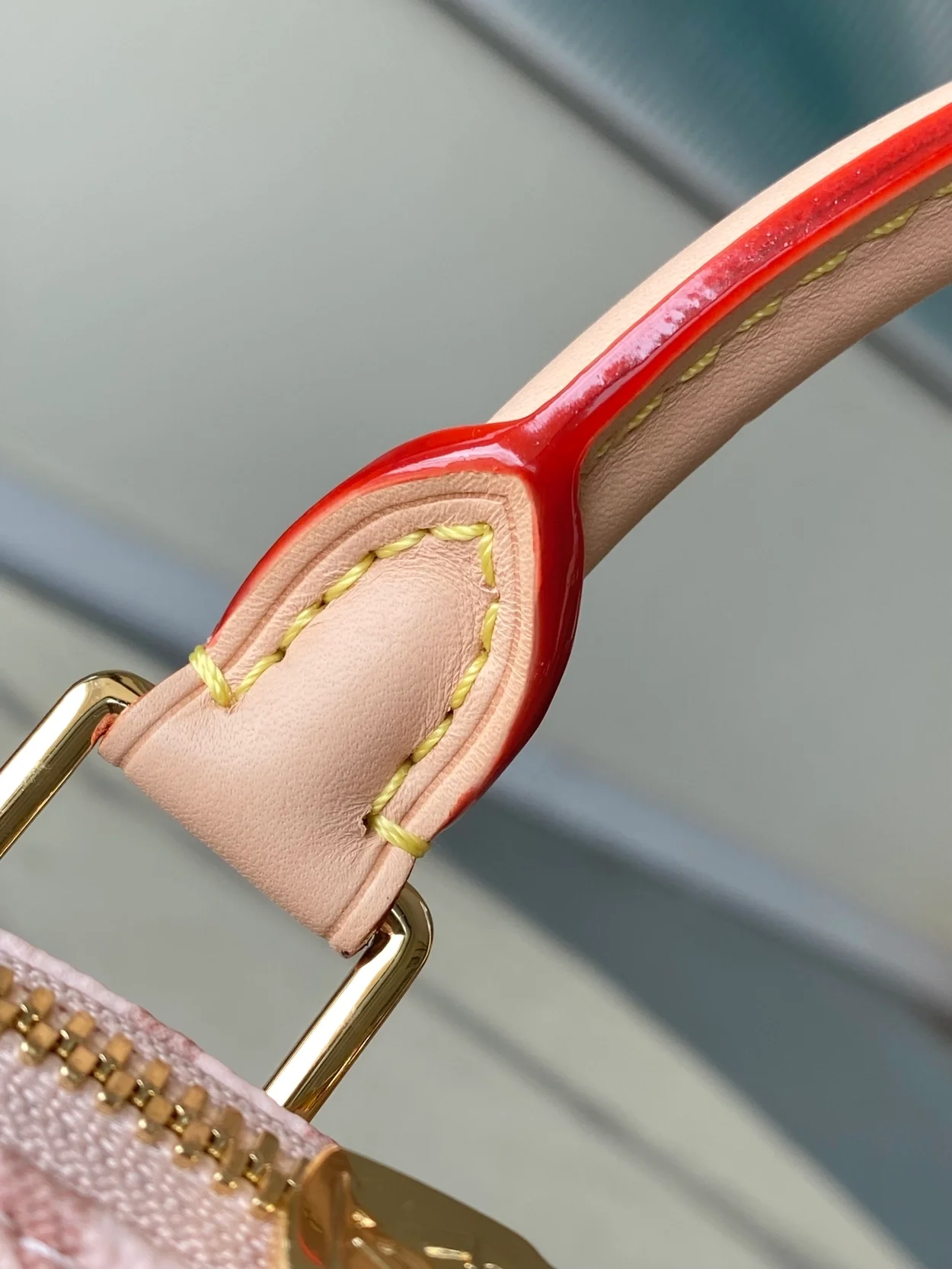 루이비통 하이드 앤드 시크 에피 핸드백 M23502