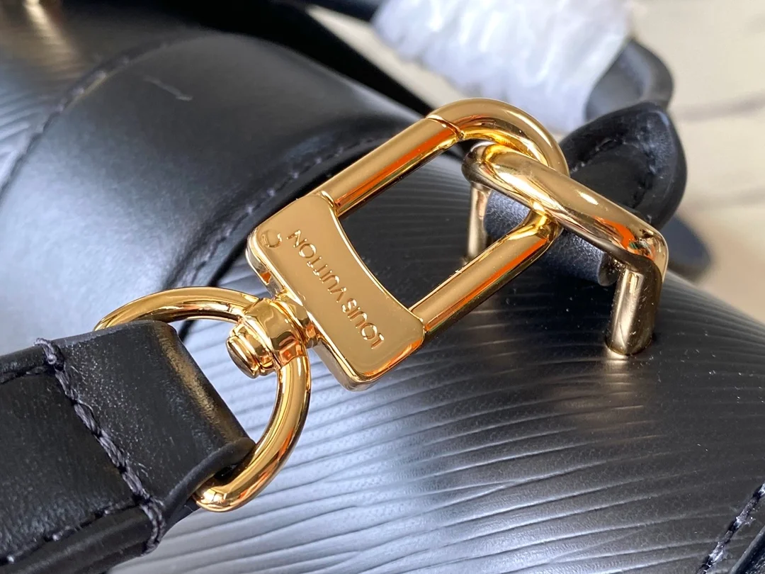 루이비통 하이드 앤드 시크 에피 핸드백 M22724