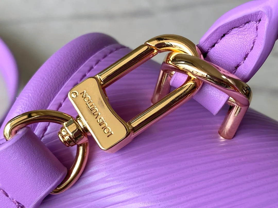 루이비통 하이드 앤드 시크 에피 핸드백 M22721