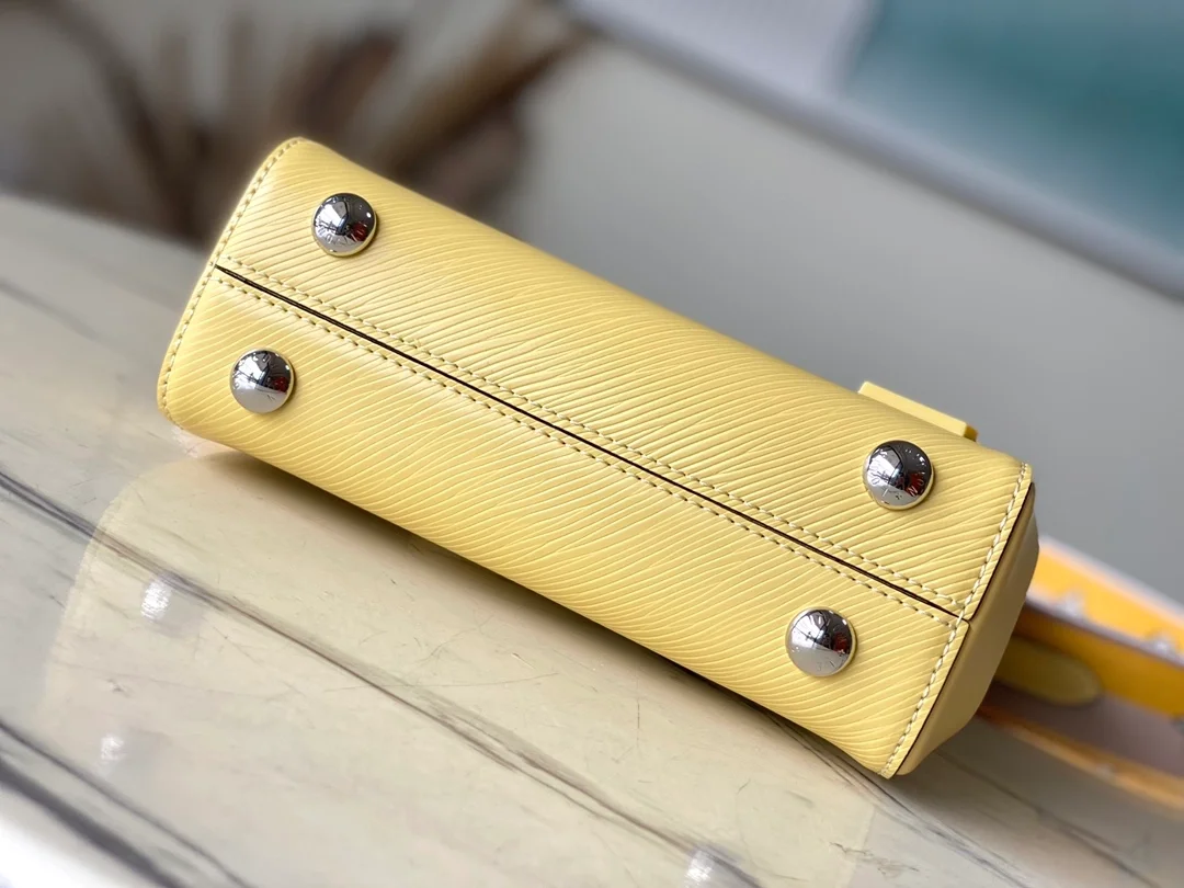 루이비통 클루니 미니 핸드백 M22616