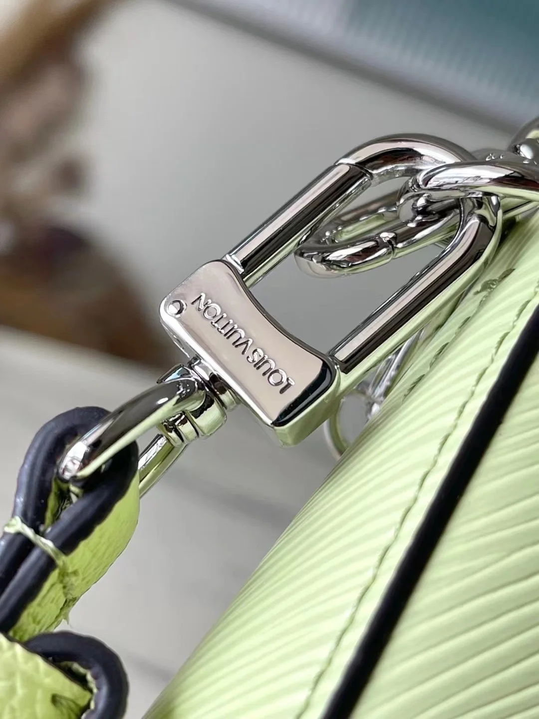 루이비통 마렐리니 에피 핸드백 M22651