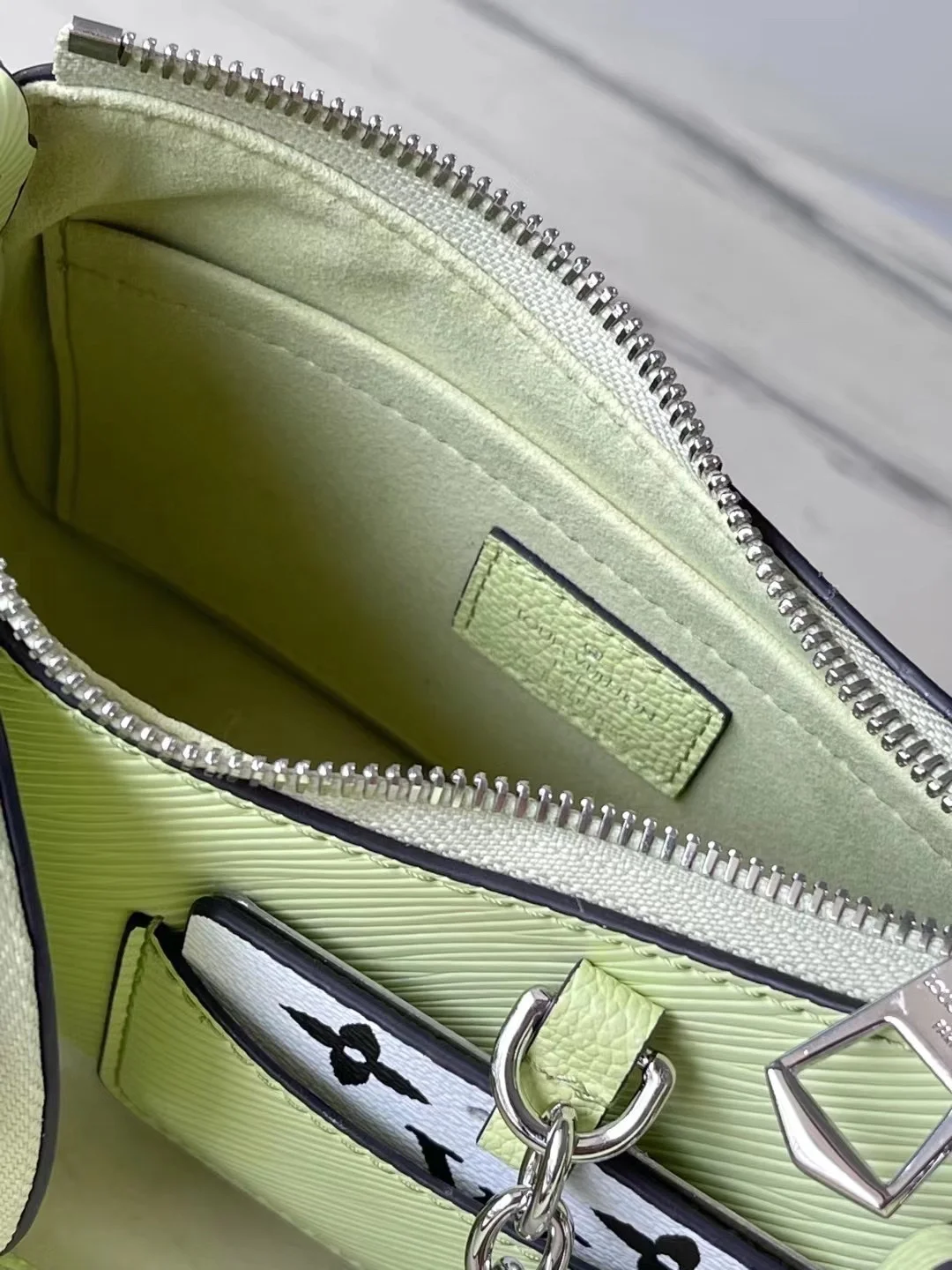 루이비통 마렐리니 에피 핸드백 M22651