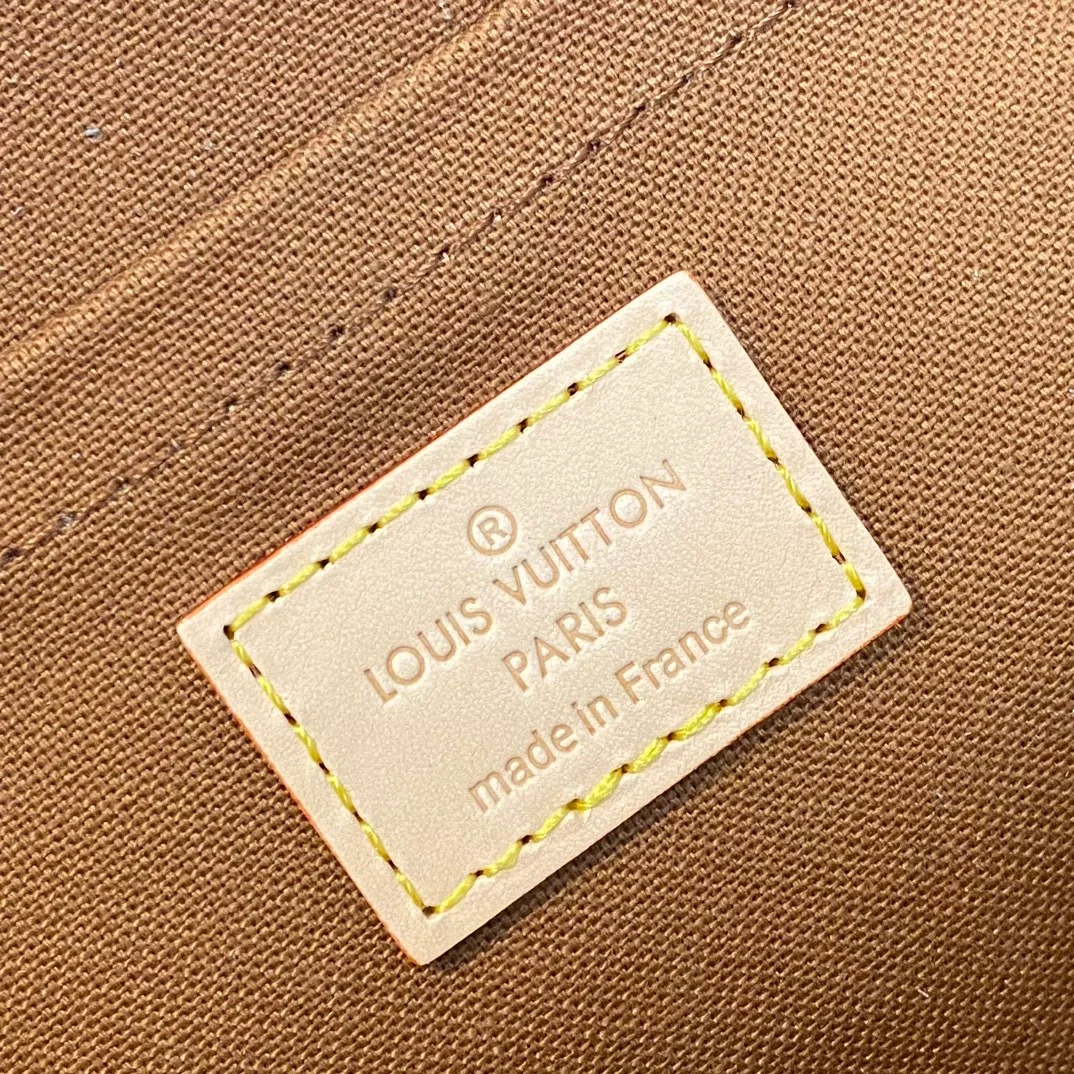 루이비통 일립스 PM 크로스 백 M46196