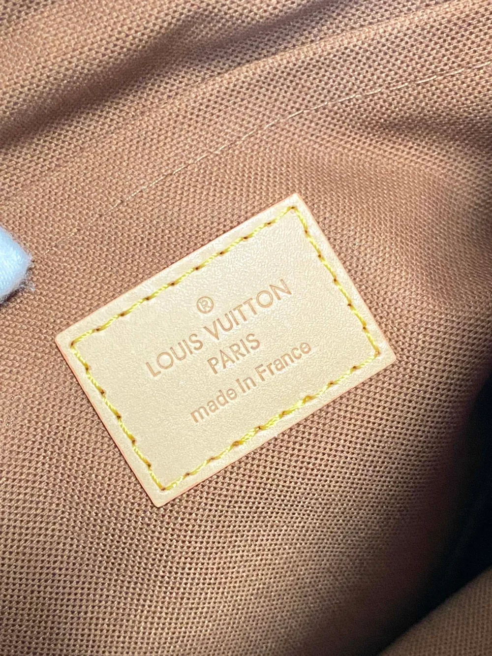 루이비통 오데온 PM 크로스 백 M56389