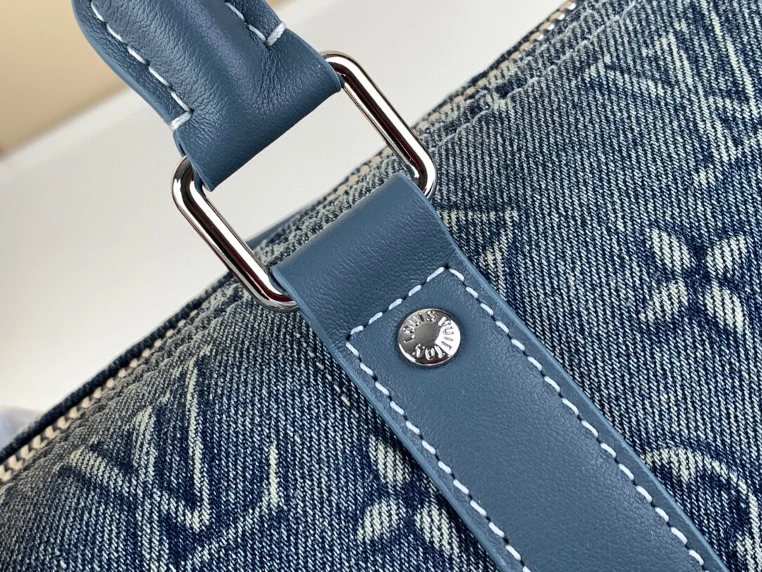 루이비통 키폴 반둘리에 25 M22762