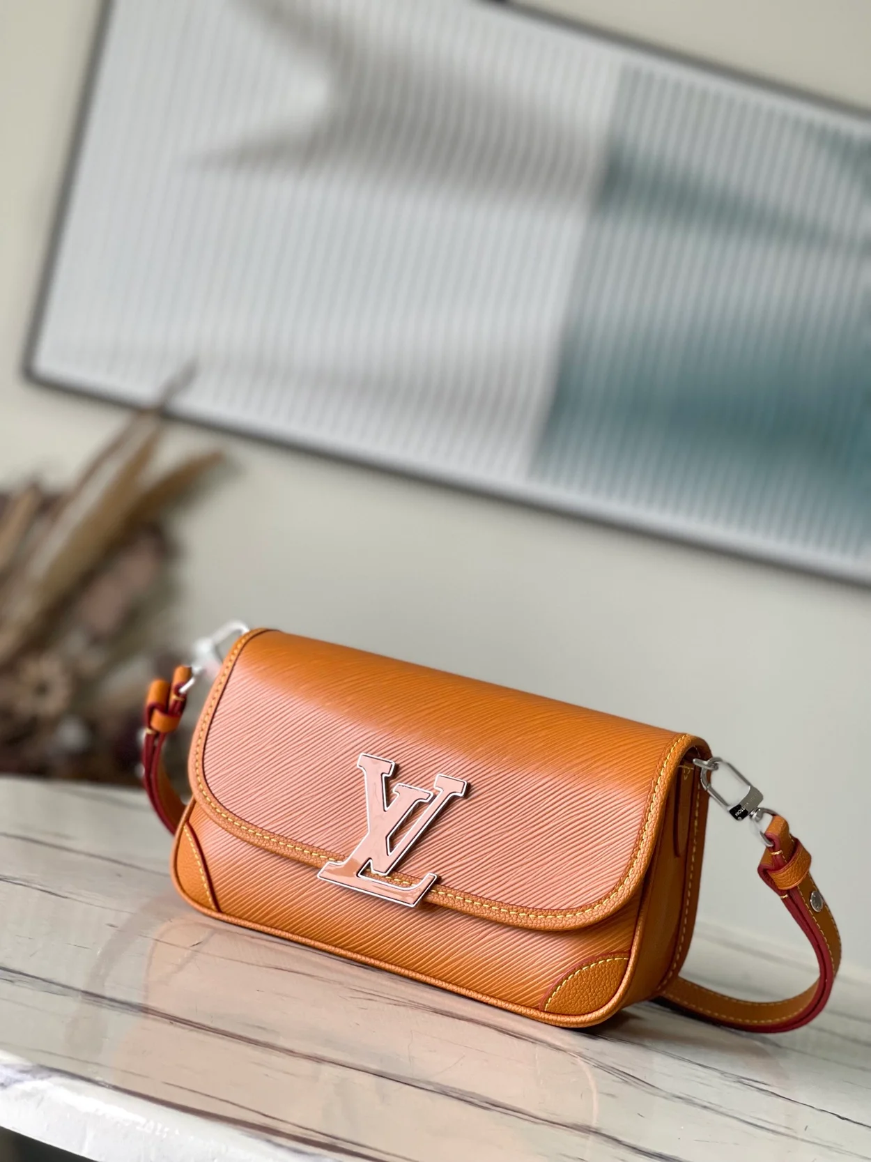 루이비통 부시 에피 핸드백 M59459