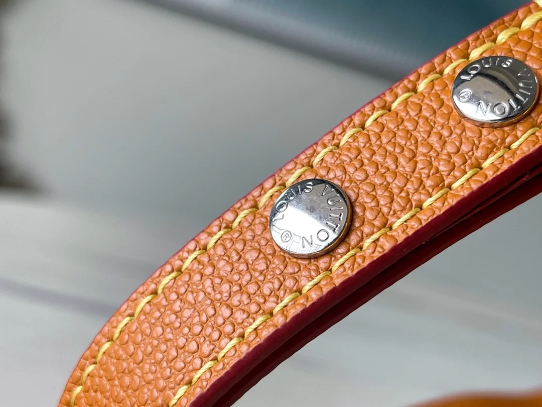 루이비통 부시 에피 핸드백 M59459