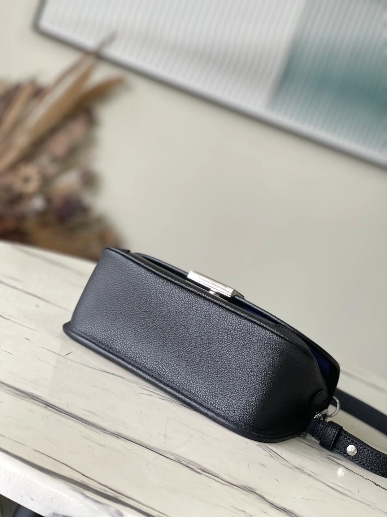 루이비통 부시 에피 핸드백 M59386