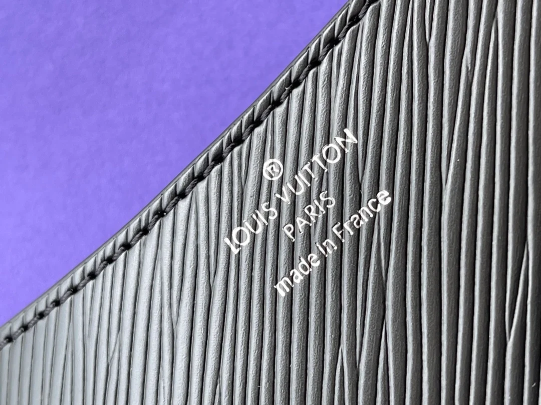 루이비통 부시 에피 핸드백 M59386